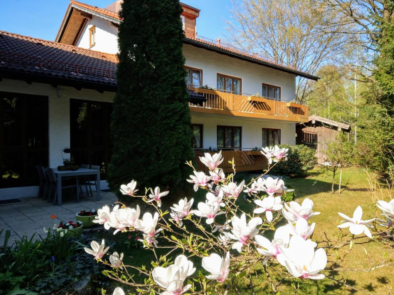 Hotel Am Wald Оттобрунн Екстер'єр фото